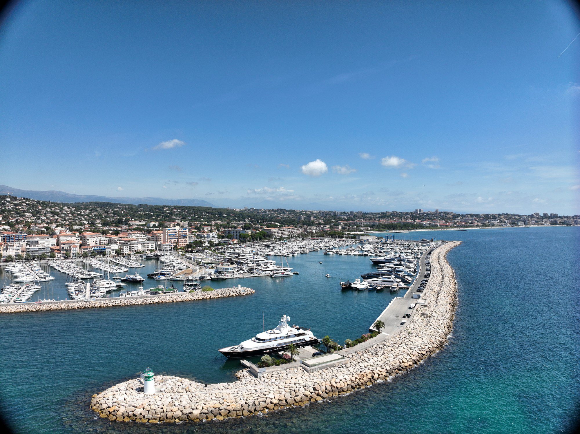 Relevé drone du Port Camille Rayon à Golfe-Juan par PYTHAGORE Géomètres-Experts